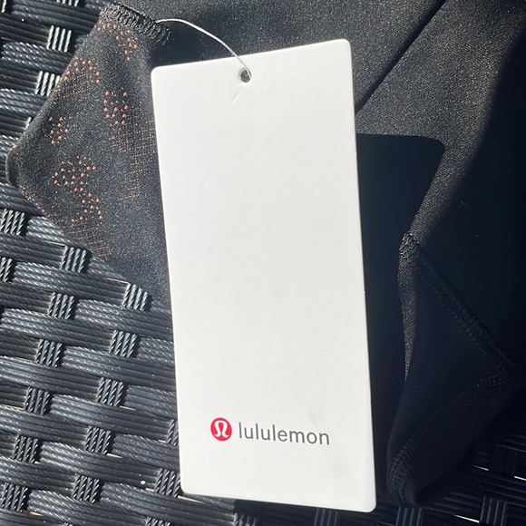 Lululemon leggings !SOLD! - Picture 3 of 5